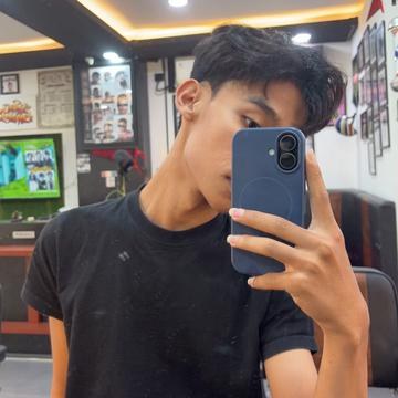 🍀_HAN_ᶜˡᵒᵛᵉʳ🏆 MICO Live profile