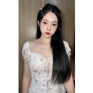Linda 🍓 MICO Live profile